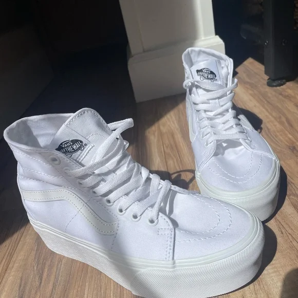 Vans Women's White Platform Sneakers - Picture 1 of 4